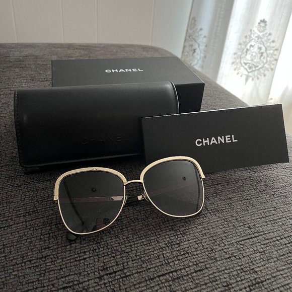 CHANEL Accessories - CHANEL sunglasses